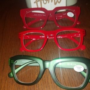 Ryan Simkhai Readers Magnification=3.00